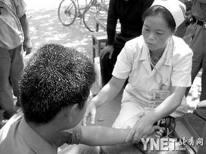 开封一村得怪病上百少年少白头图