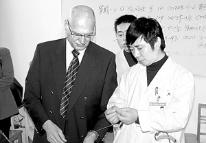 介入医学发展黄金法则的探索者——记河南省人民医院介入科主任李天晓博士