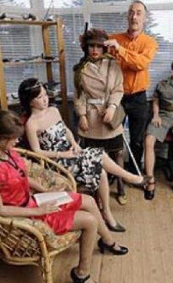 英国男子与充气娃娃结婚