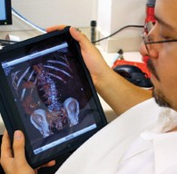 iPad正成为临床设备和医生常备工具