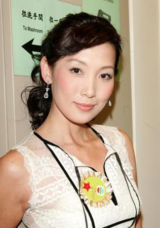 16款优雅发型打造知性美女