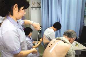 北京启动冬病夏治三伏贴社区行动