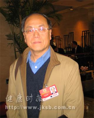 耿其昌：不仅是快乐的绿叶