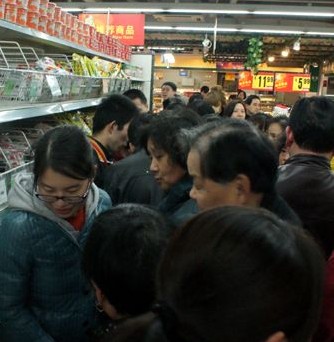 重庆：谣言引发抢购碘盐 商贩涨价将严罚