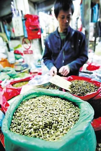 药材价格暴涨谁来买单