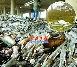 大量过期药被倒进平度秦皇河 河水被染色
