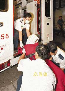 15岁少女厕所诞下女婴 将其抛下楼摔死