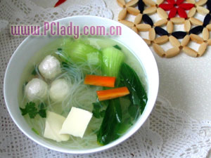 清淡雅致 豆腐鱼丸汤