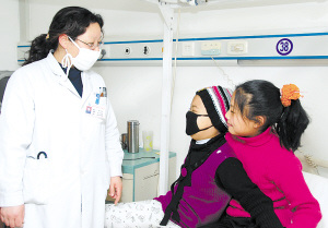 12岁女孩为双胞胎妹妹捐骨髓