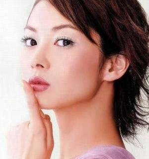 心理探秘：女人想要你陪的7个暗语