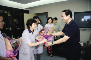 要建立中医参与突发灾害应急机制