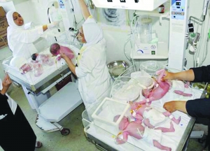 埃及孕妇生下7胞胎 4男3女全部存活