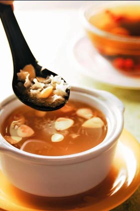 专家帮你列出可能导致性早熟的食品