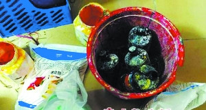 墨汁石蜡果绿制出毒红薯粉 石蜡含重金属或致癌