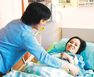 女教师患癌症放弃治疗 捐出医疗费济贫