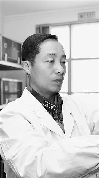 天路官兵健康“护航人”吴西鹏：高原行医17载