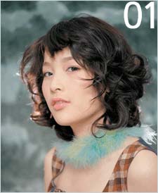 好莱坞明星演绎迷人卷发