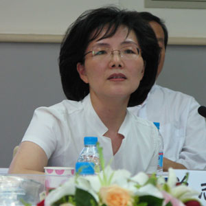 曾志华：主持人语言表达很到位