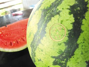 甜蜜素后又曝膨大剂 西瓜之乱：有多少秘密可以道来