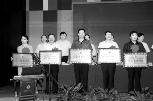 闯出一条医院改革发展的创新之路——记山东省交通医院党委书记傅凯