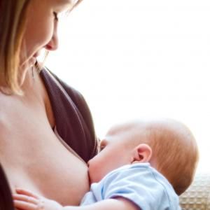 新手妈妈科学哺乳有讲究