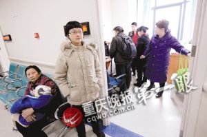 患者家属称被医生骂“混账” 患儿遭泼水