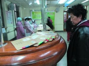 协和医院病人病例公开堆放 被指无视患者隐私