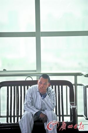 母亲让弱智儿子捐肾救兄续：院方要求鉴定智力