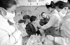 西安百余幼儿疑似食物中毒
