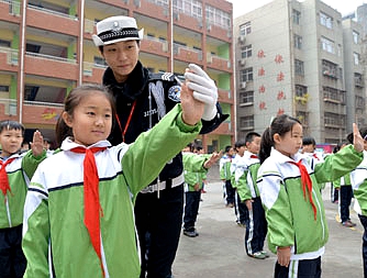 文明交通从小做起