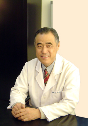 桃李不言 下自成蹊--记全国著名中西医结合肿瘤专家朴炳奎
