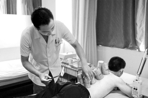 传统疗法治“空调病”