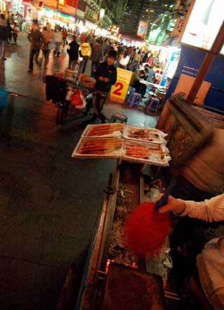 路边摊烧烤用死鸡鸭流浪猫