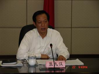 省食品安全委员会召开全体会议强调提高认识明确责任扎实做好食品药品安全工作