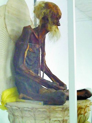 揭秘“160岁高僧”圆寂8年真身不腐真相