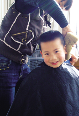 利群药店：情暖福利院