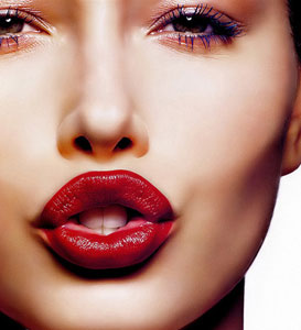 春季需要给双唇特别呵护