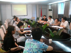 我校举行校长研究基金文化学组开题报告会