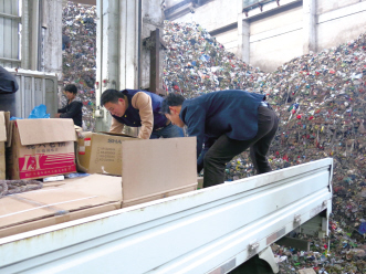 荥阳集中销毁两吨假劣药品