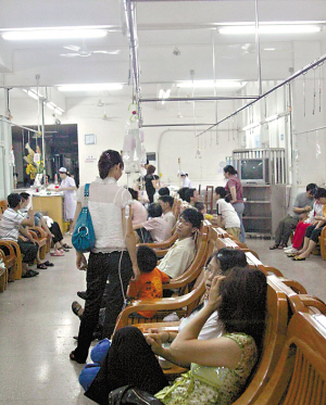 广州新会区69人食用不洁面包引起食物中毒