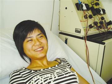 孪生妹妹两次抽骨髓救白血病姐姐