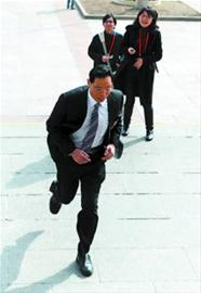 看名人是如何健身的