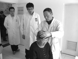 “好医生要让穷人看得起病”