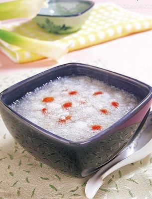 健康指南：适宜上班族的养生枸杞粥