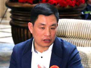 人大代表谢子龙建议暂停网售奶粉