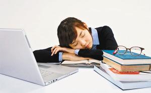 专家：患有心脑血管疾病、体重超标的人不适合午睡