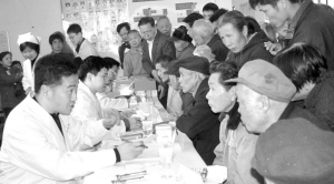 让百姓享受更多发展成果——中山大学中山眼科中心创新医疗扶贫模式纪实