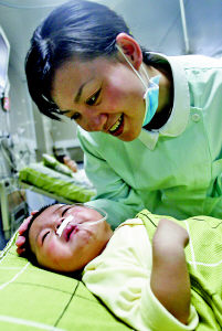 美女护士成国内首位考上护理学博士的临床护士
