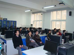 生工学院开展2010年毕业设计中期检查