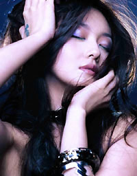 娇媚PK优雅 大小S姐妹美发比拼
